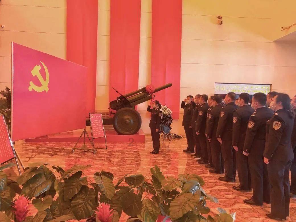小镇惊魂